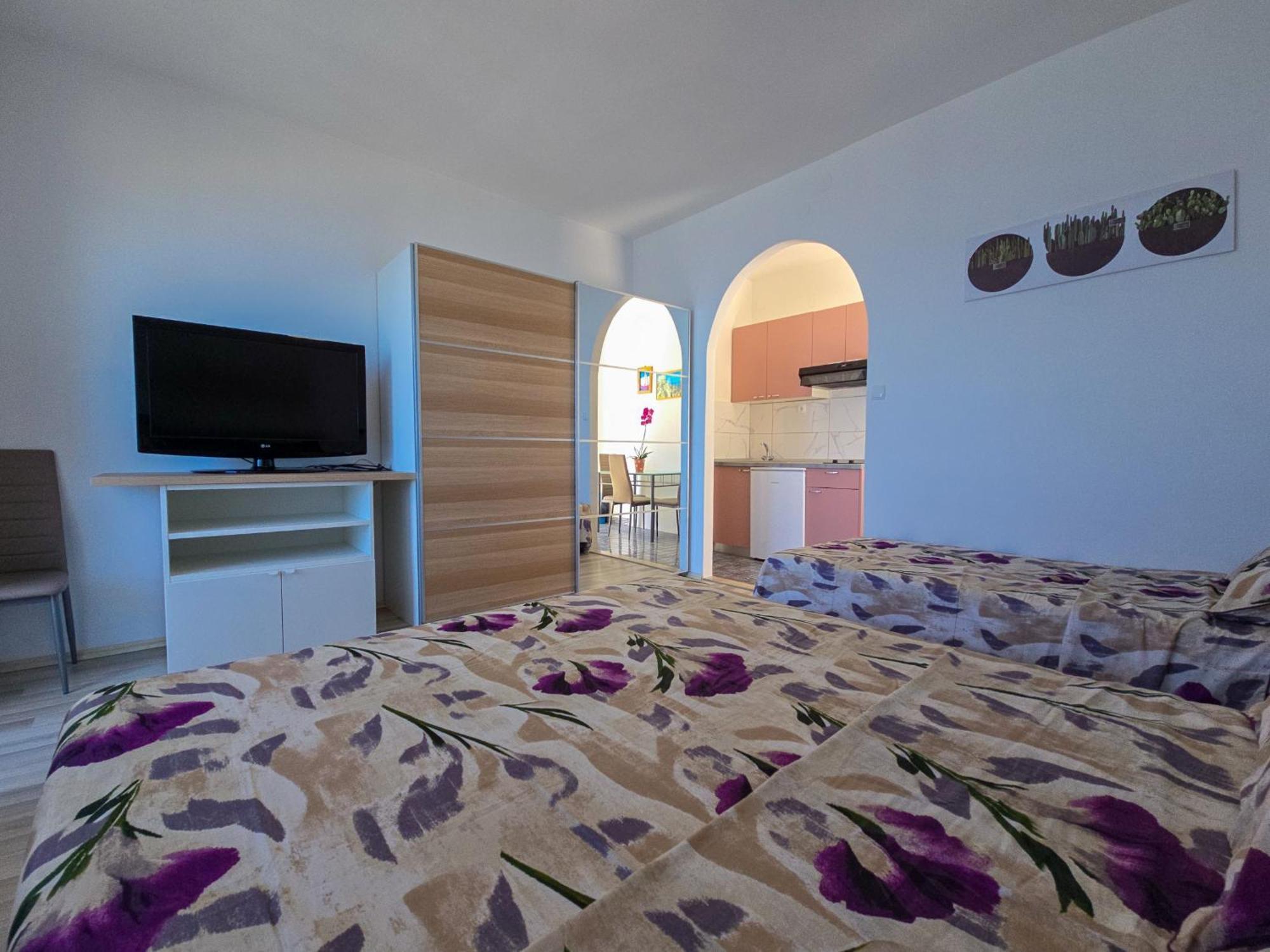 Apartments Neda Omiš Szoba fotó