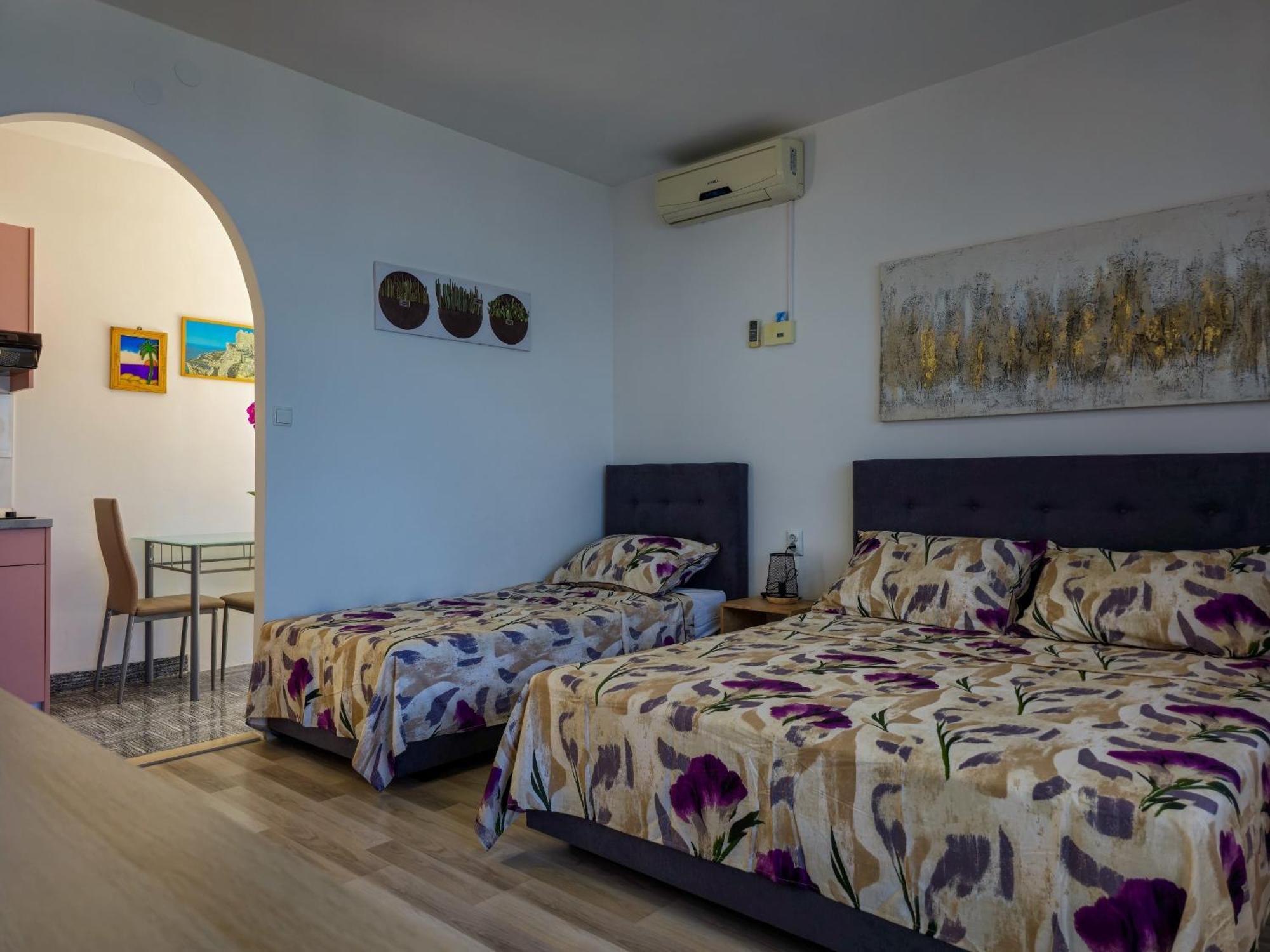 Apartments Neda Omiš Szoba fotó